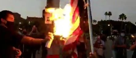 “弗洛伊德事件”闹大，美国暴力示威持续升级！有人专门制作了一份“黑人”名单…