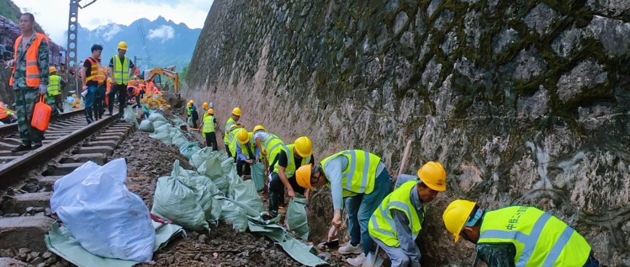 平时建设者 险时逆行人 ｜ 中铁二十四局全力投身抗洪抢险